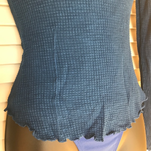 Waffle Knit Turtleneck Top- Rich Colour! EUC 2/$25 - Picture 6 of 11